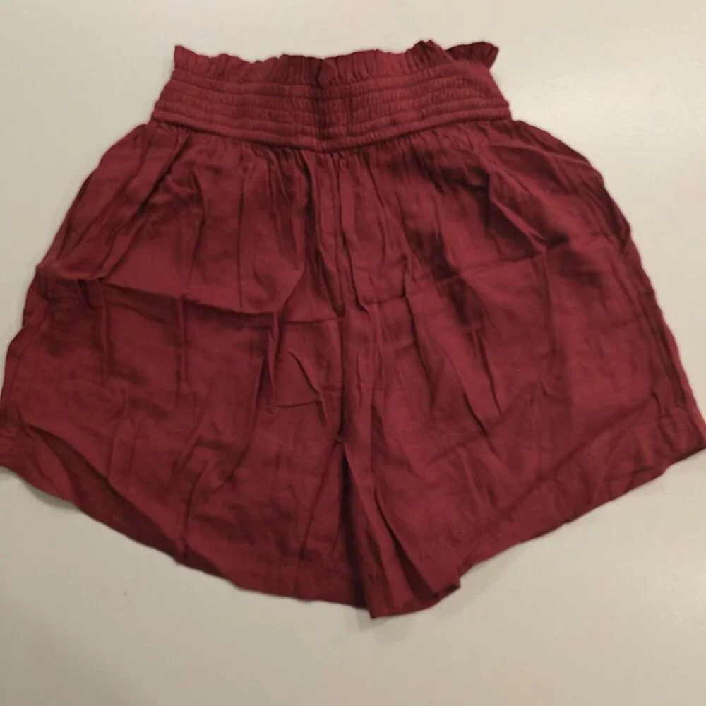 Hollister Ultra High-Rise Paper Bag Shorts Belted Red‎ Soft Flowy Viscose XS NEW